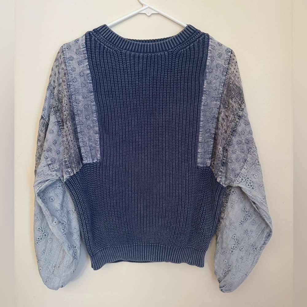Fate Blue Knit Sweater Chambray Embroidered Puff Sleeves Women’s Medium FW4305